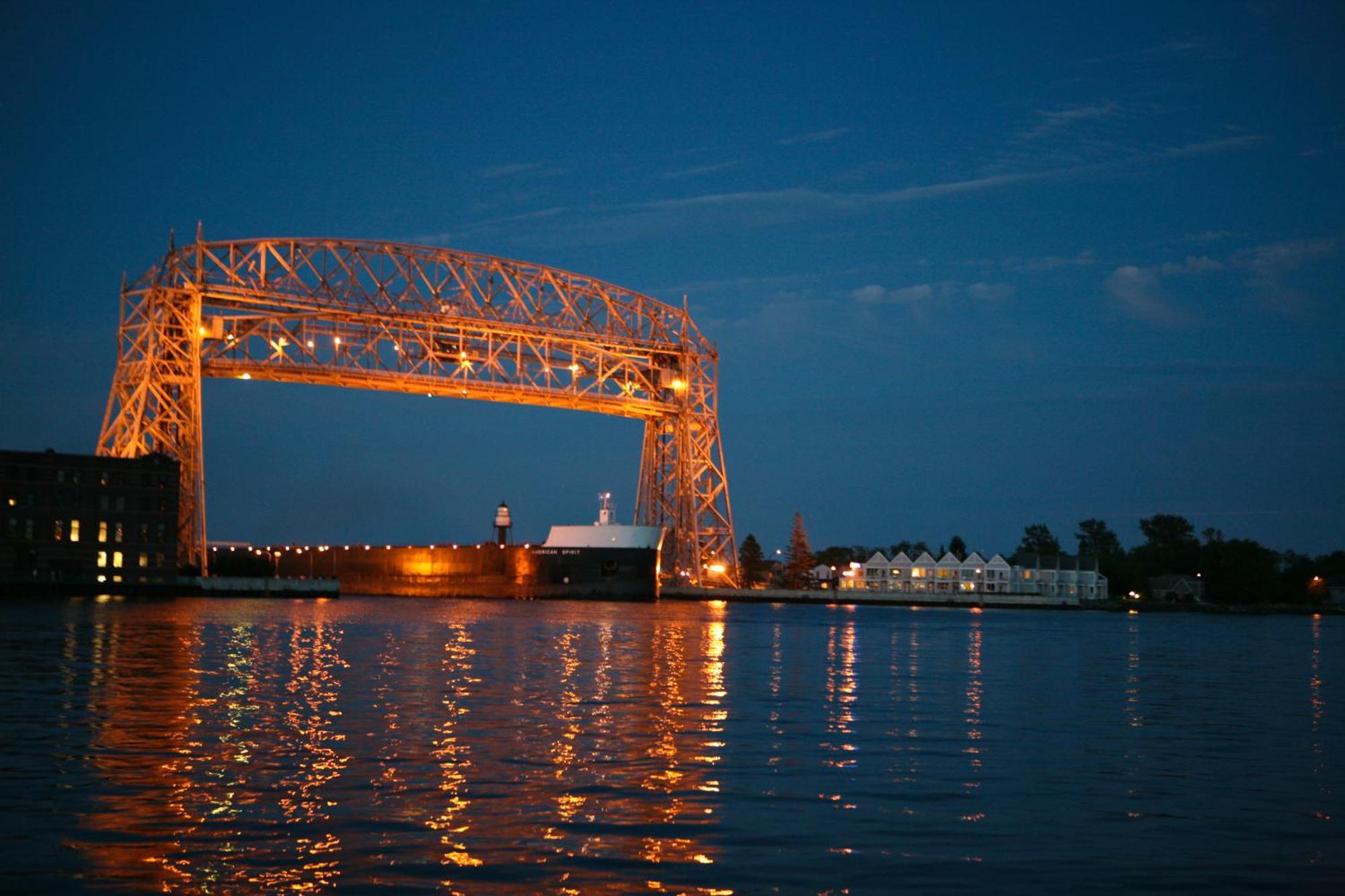 South Pier Inn Duluth Exterior photo